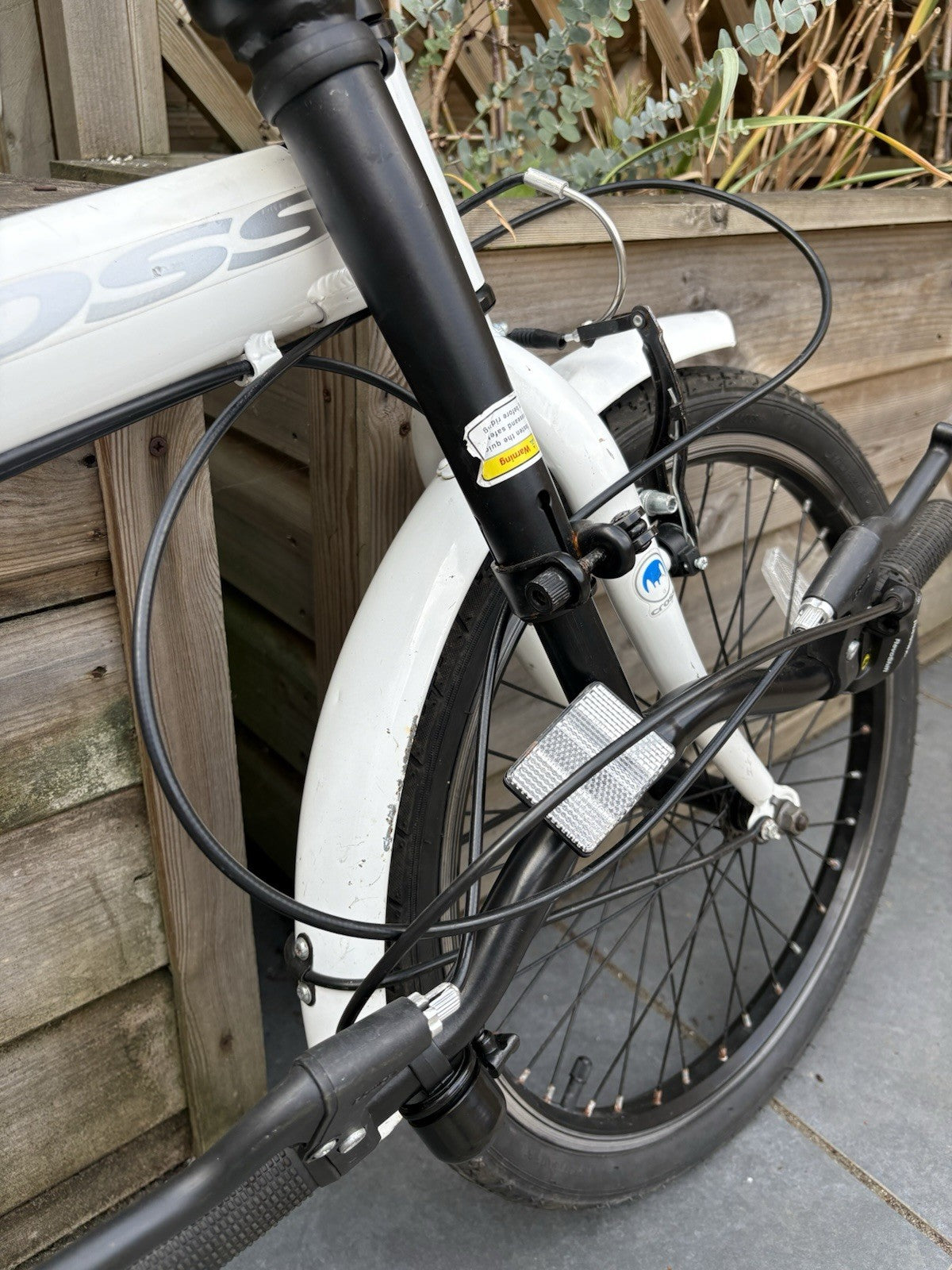 Cross CRF300 Folding Bike 20" Wheels White 6 Speed Aluminium Mudguards V-Brake