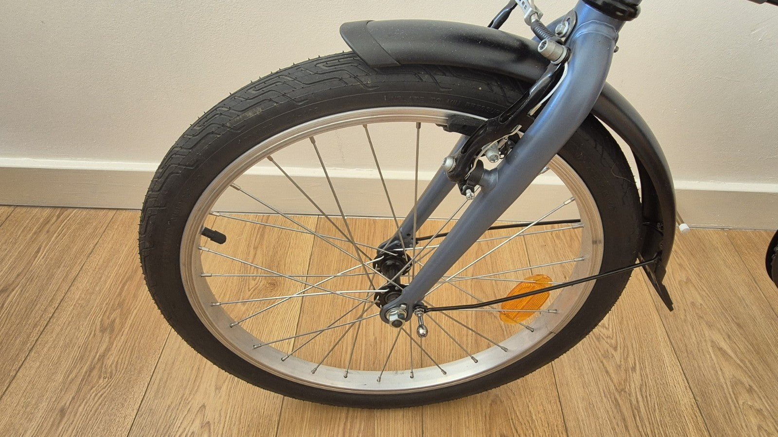 Decathlon BTWIN Tilt 120 Grey Folding Bike, Lights, Bell