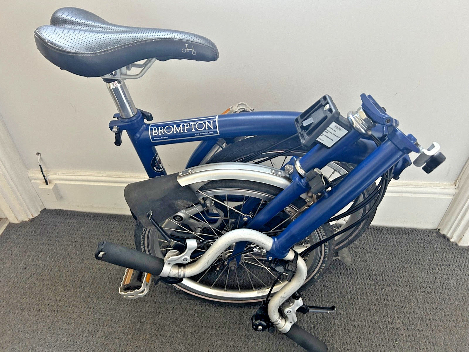 Brompton M6R in Cobalt Blue Folding bike C Line
