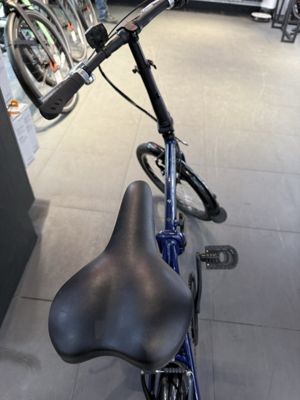 Tern 20in Folding Bike Blue 7-Speed Derailleur V-Brakes Mudguards Kickstand