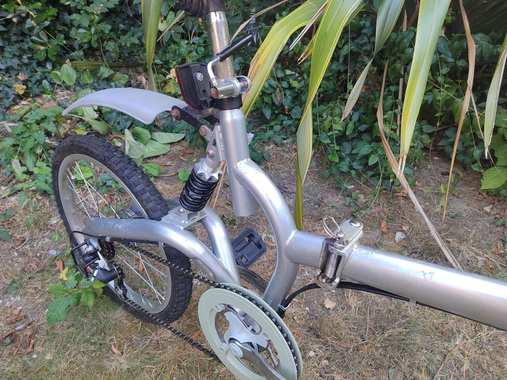 Folding Bike Ideal for Train and Bus Commute Foldup Bicycle Men's Women's Unisex