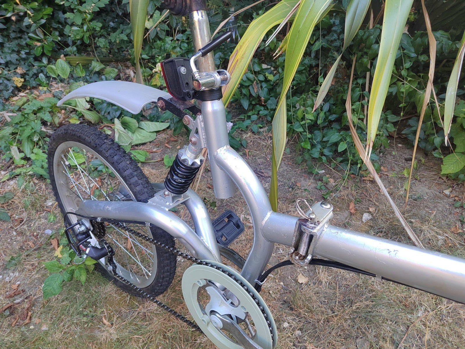 Folding Bike Ideal for Train and Bus Commute Foldup Bicycle Men's Women's Unisex