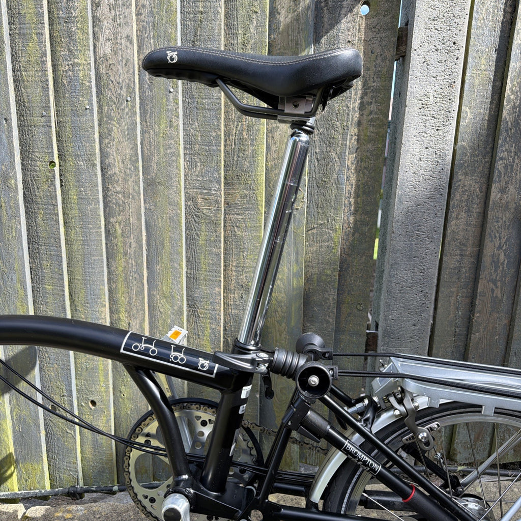 Brompton C-Line M3R Folding Bike with Brompton B Bag Travel Carry Roller Luggage