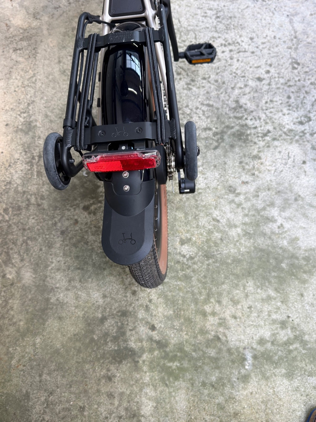 Brompton G Line with Superoll & Handlebar control E-Motiq System 4 speed & extra