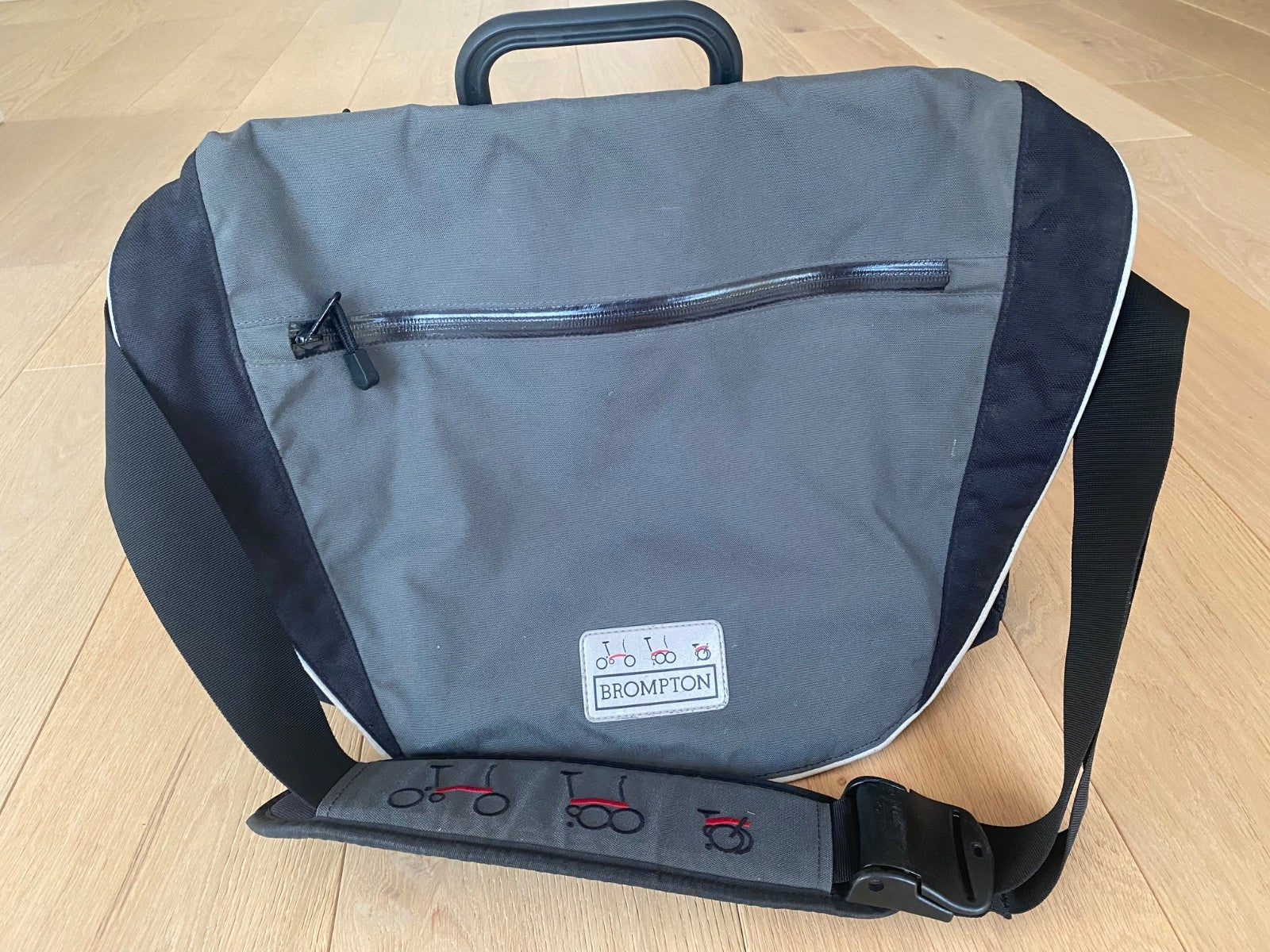 Brompton A Line 3-Speed Folding Bike with bag