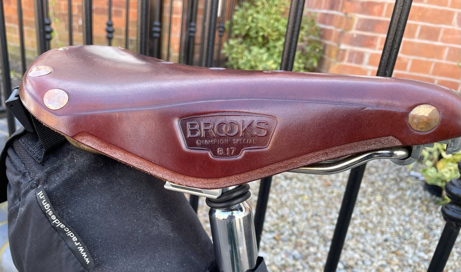 BROMPTON 6-SPEED H-TYPE CUSTOM URBAN TOURER, SAGE GREEN with BLACK EXTREMITIES