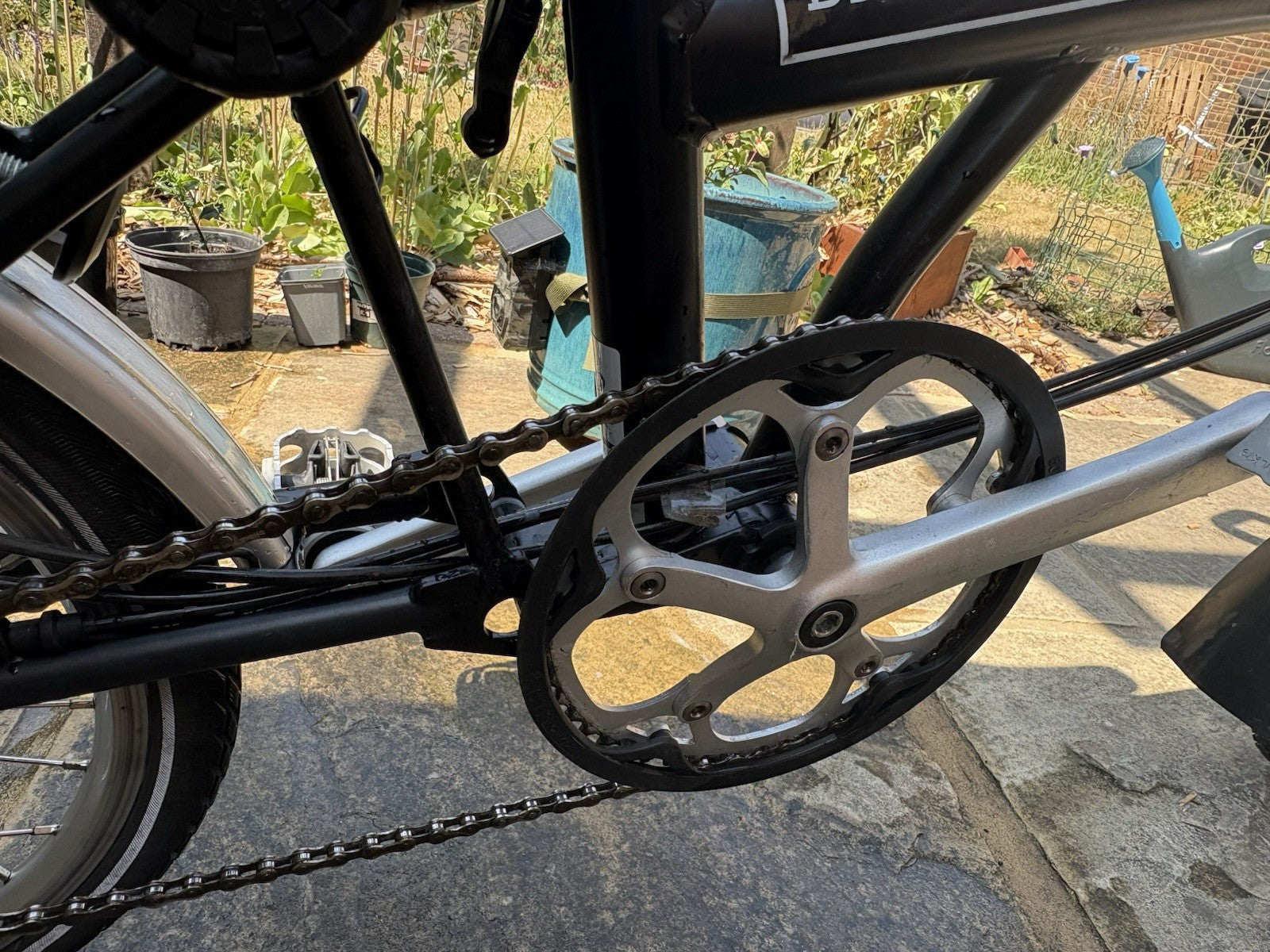 Brompton P6R Black Folding Bike - 6 Speed 2015 with Luggage Rack and Bungees