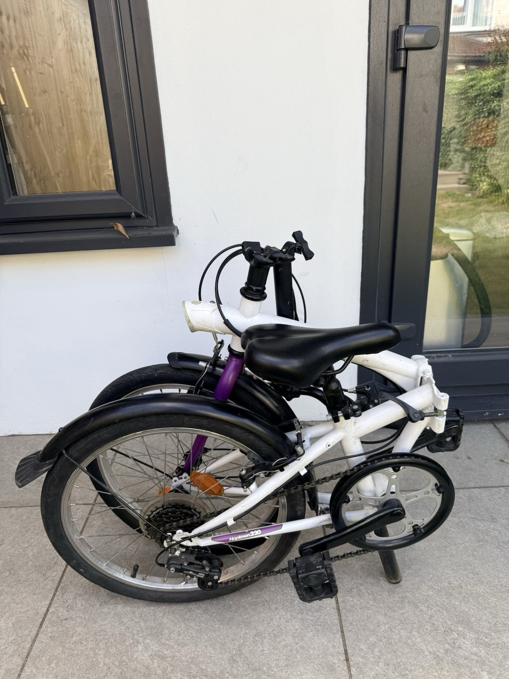 B’TWIN Folding Bike 20in White In SW London Zone 4