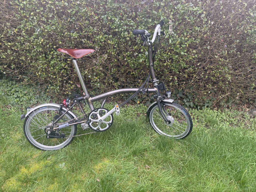 2017 Brompton M3R Folding Bike, Raw Lacquer, Brooks B17 Saddle, Dynamo Hub Light
