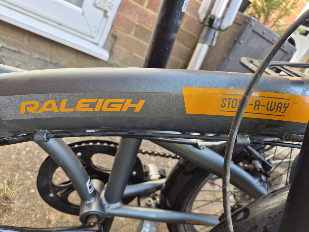 Raleigh Stowaway 20 inch folding bike