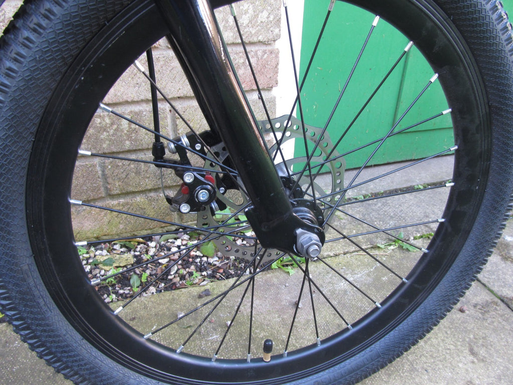 BIKE  FOLDING 20" WHEELS UNISEX DISC BRAKES -EXCELLENT SUPER CONDITION