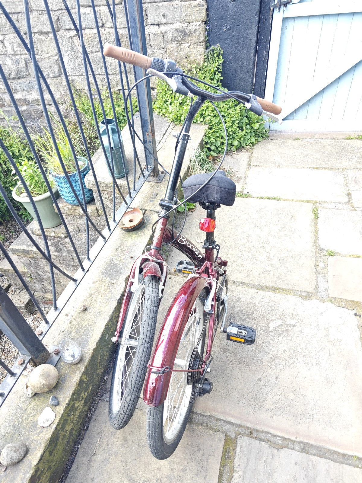 Brooklyn 20 in Folding Bike Burgundy with Mudguards Rear Light Kickstand