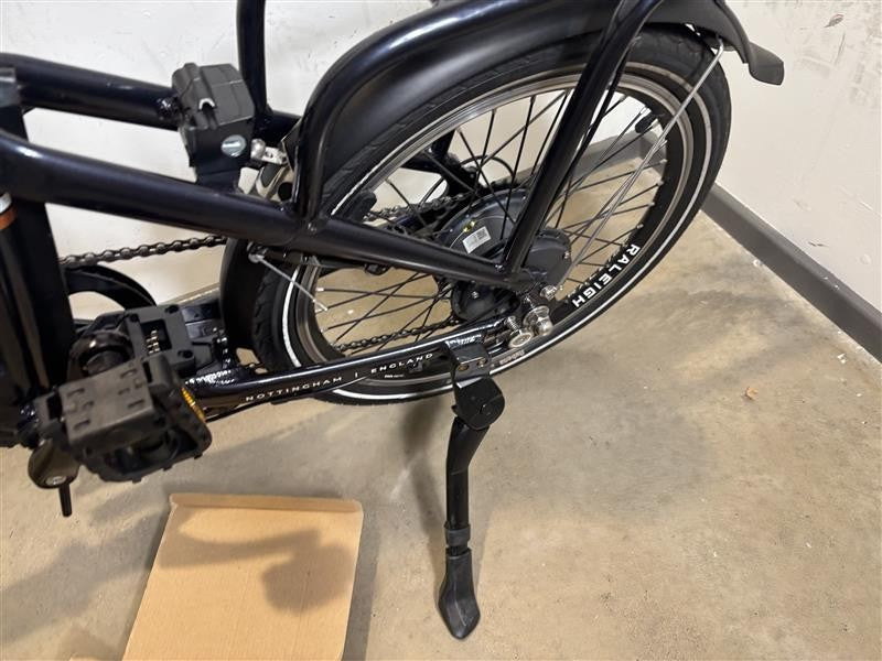 Raleigh Stow-E-Way 20" Folding Bike - Missing Battery