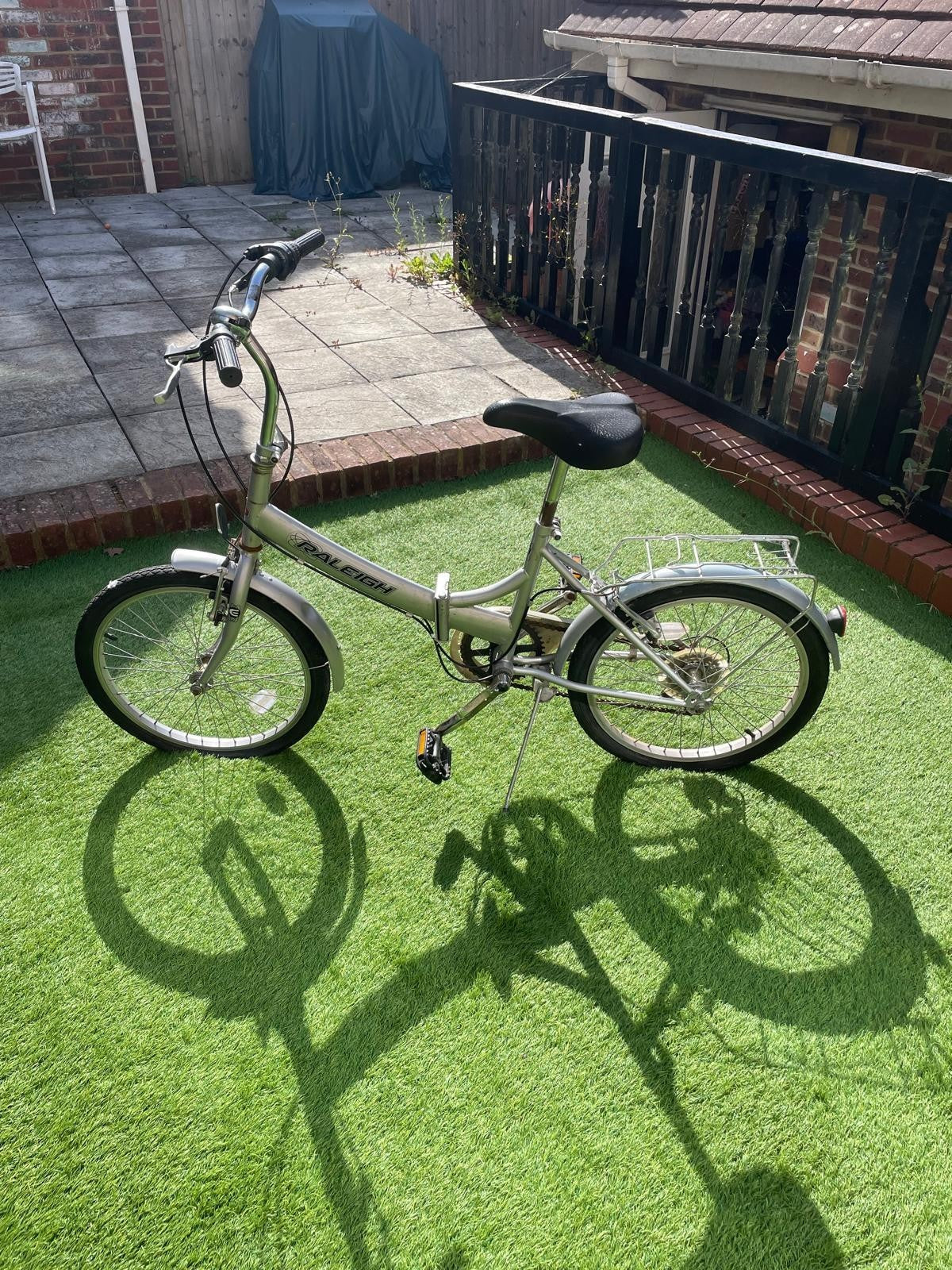 Raleigh Eclipse - 6 Speed Folding Bike