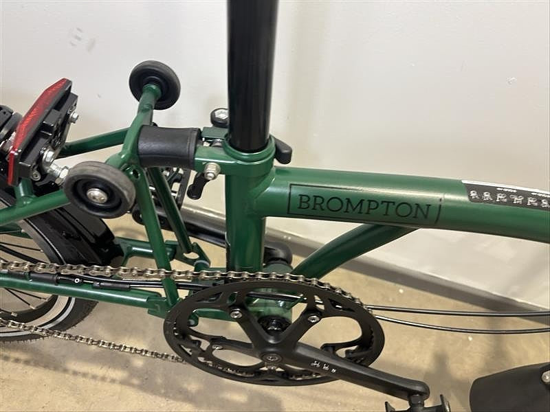 Brompton C Line 2 Speed 2023 Mid Handlebar Folding Bike - Racing Green