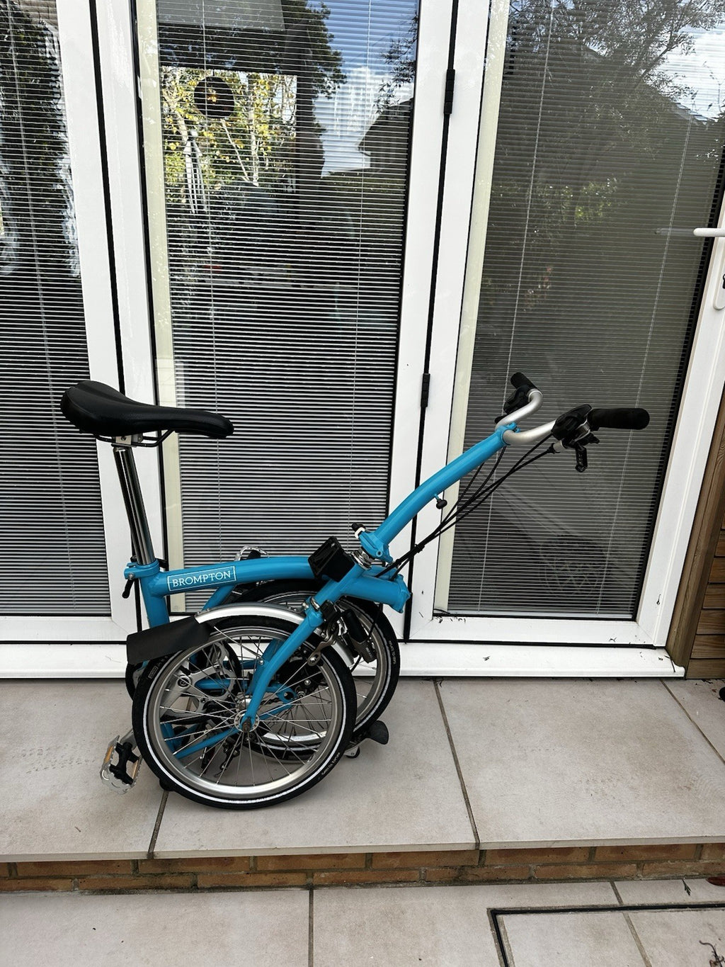 2018 Brompton M6L Folding Bike – Lagoon Blue – Six Speed – Mudguards & Bag