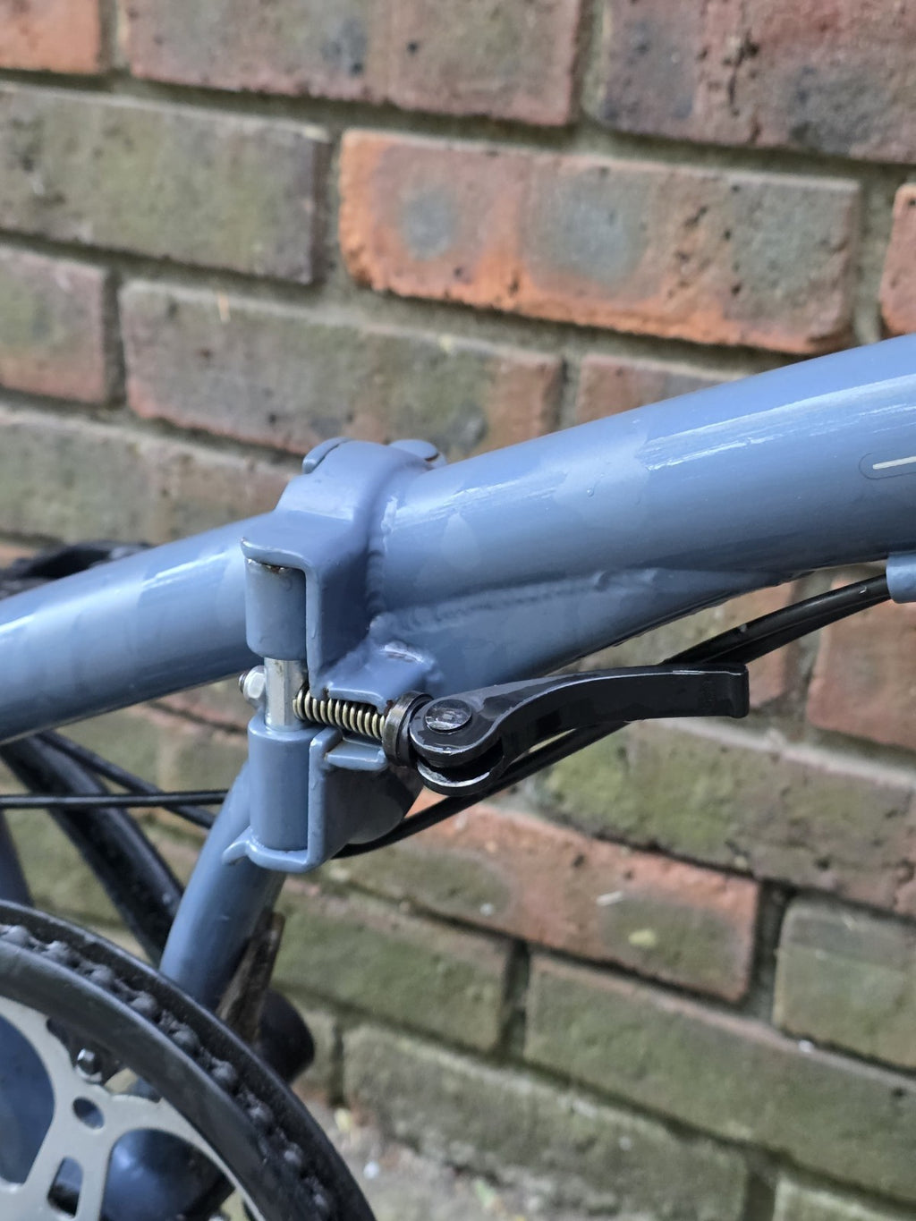 BTWIN FOLD UP BIKE (20" WHEELS)