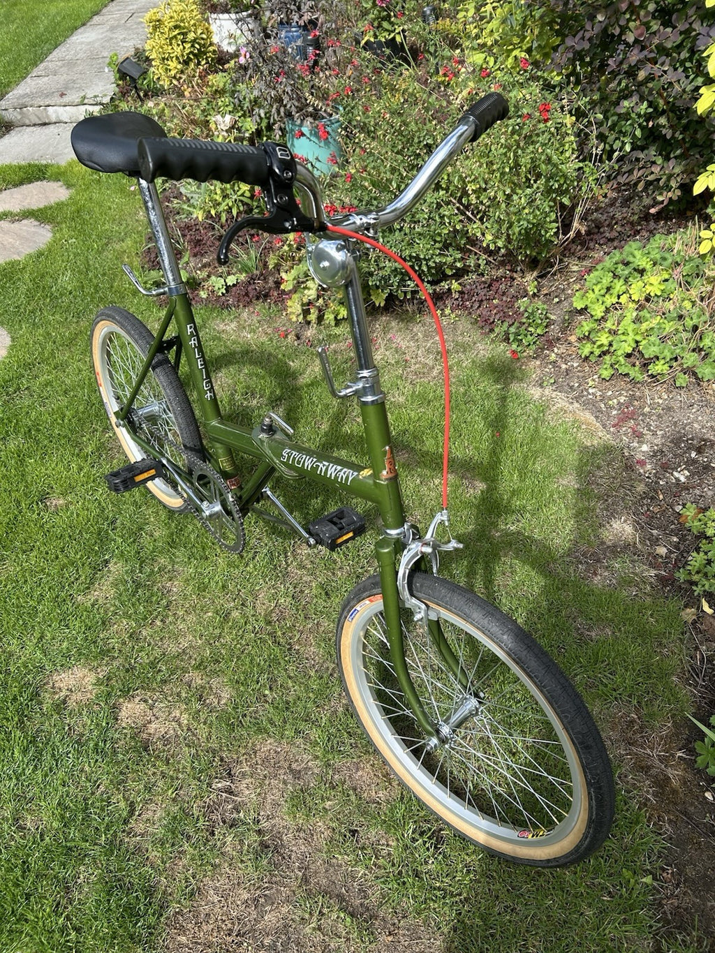 Vintage 1974 Raleigh Stowaway Folding Bike - Café Cruiser Retromod