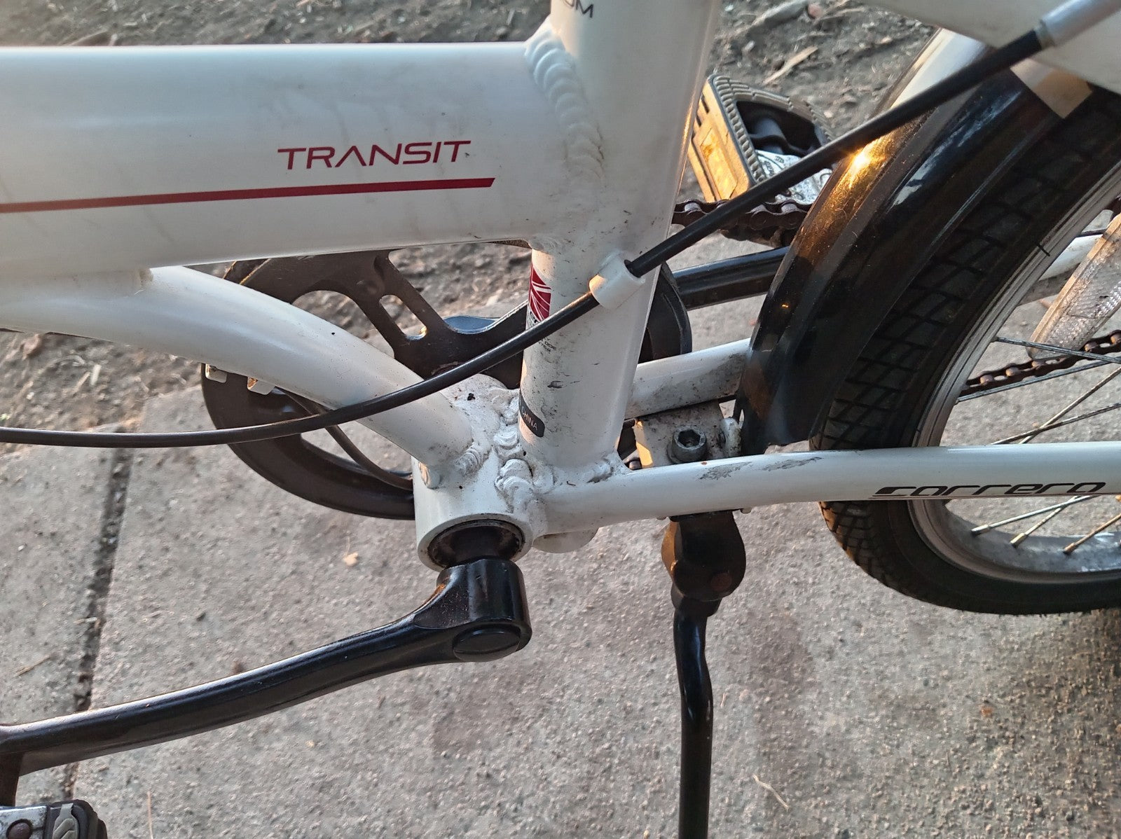 Carrera Transit Folding Bike 20in White/Black Hub Gears Rear Carrier Mudguards
