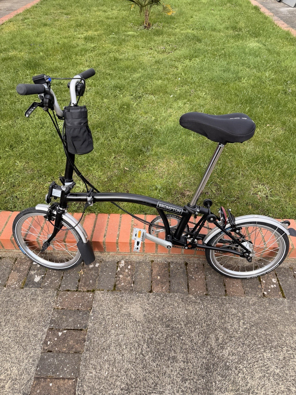 Brompton C Line Folding Bike 6-Speed matte black Good Condition