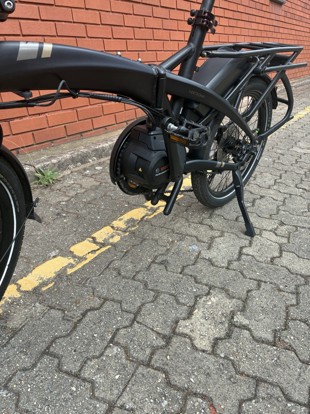 Tern Vektron folding bike