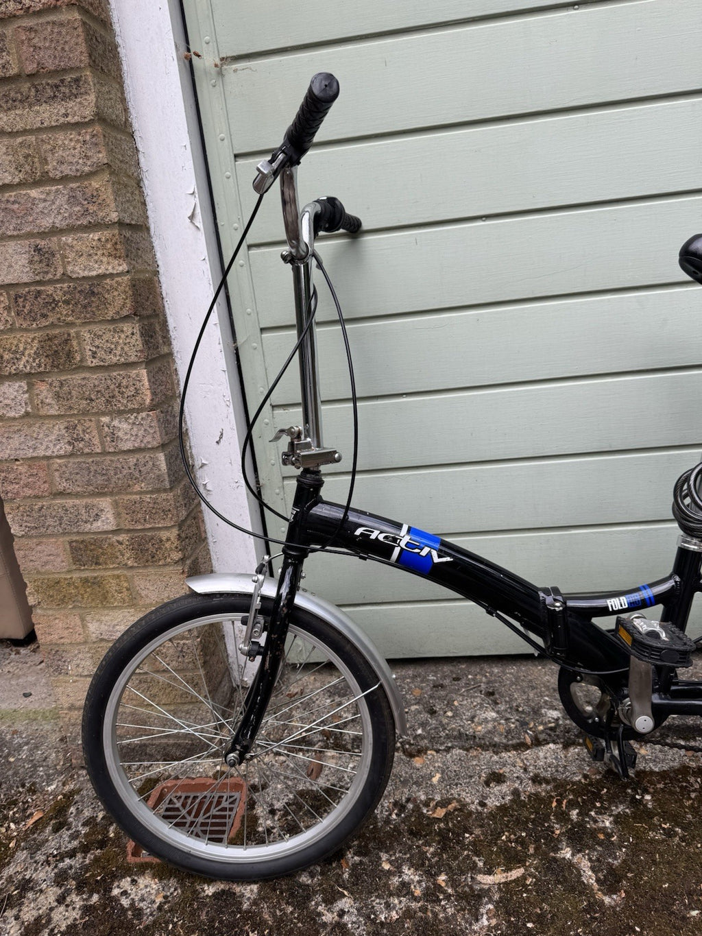 Raleigh Folding Bike 20-inch Wheels 6 Speed Shimano Gears