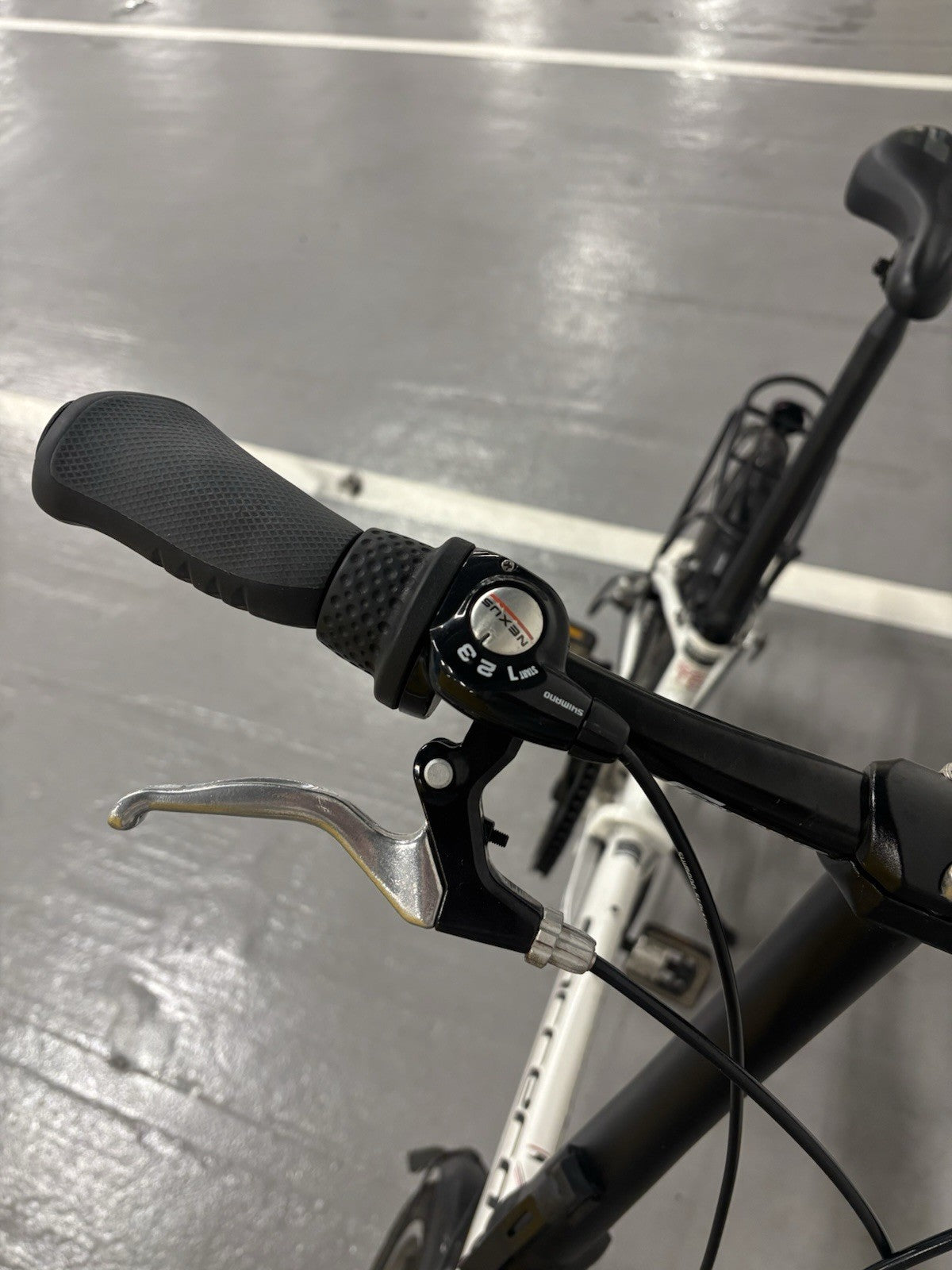 Carrera Transit Lightweight Folding Bike 6061 T6 Aluminium White Colour