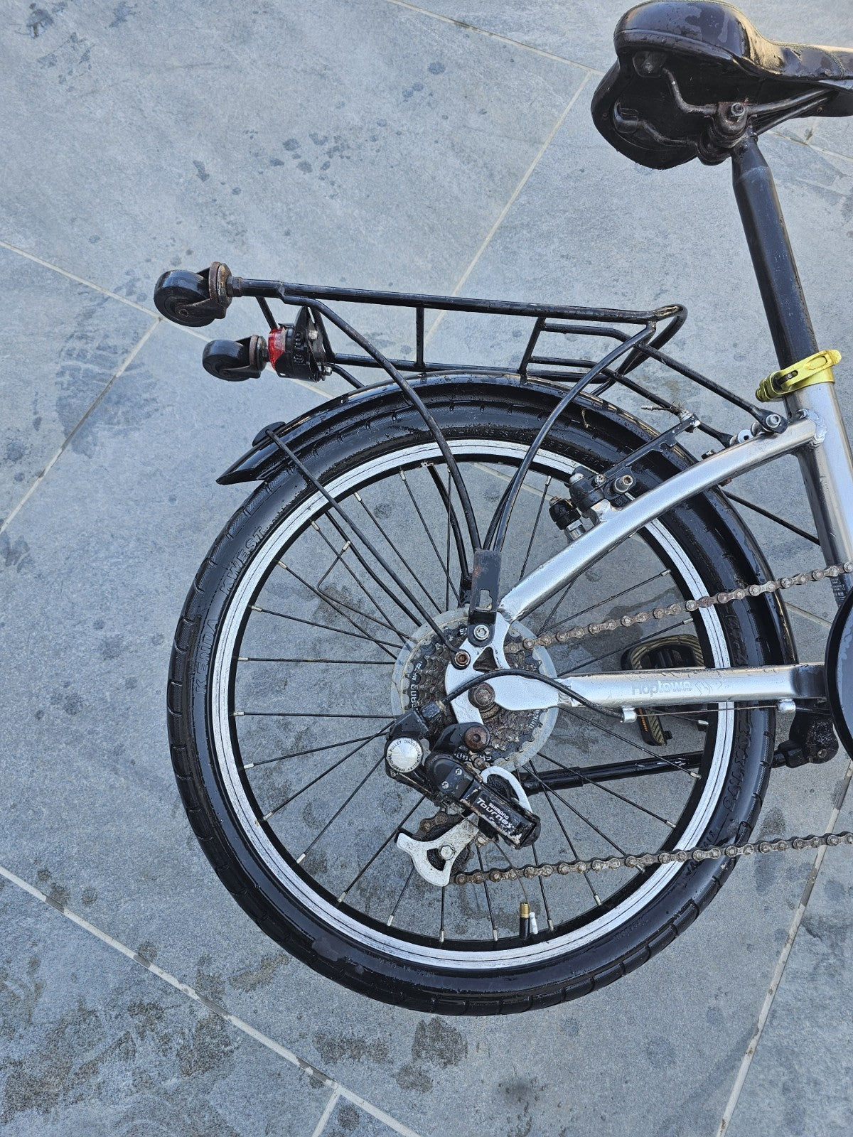 Btwin Hoptown  20 Inch Folding Bike city road bicycle