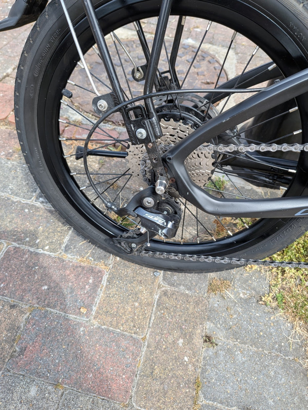 Furo Carbon POWERED Bike, Foldable,High Spec, Delivery Possible