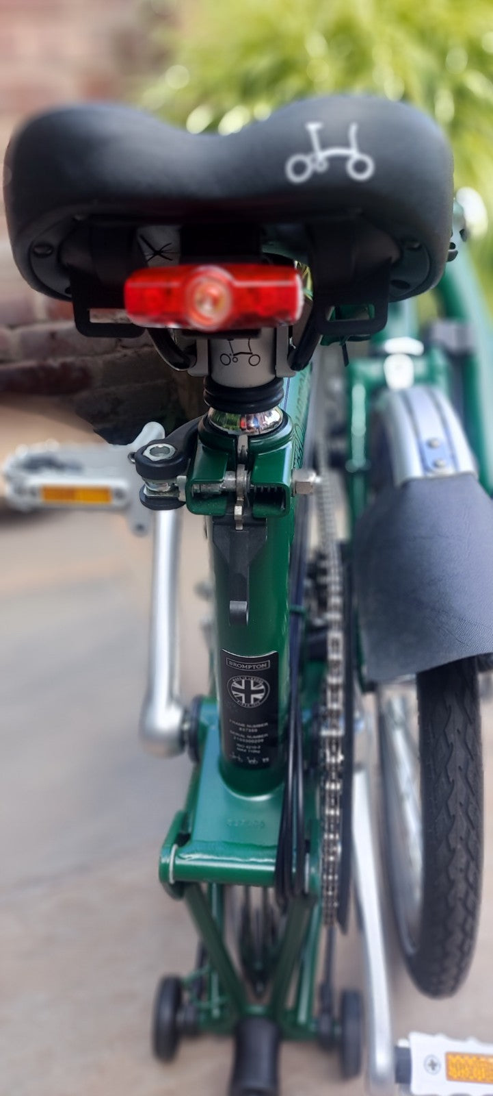 Brompton M6R C Line British Racing Green Excellent Cond less than 90 miles