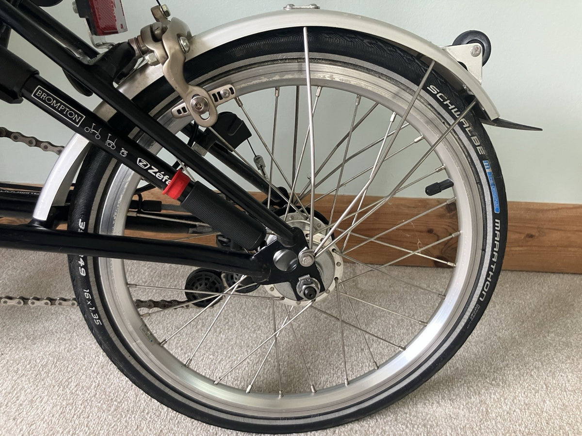 Brompton M6L 6 Speed Folding Bike Black – Only Ridden 3 Times + Ortlieb Bag