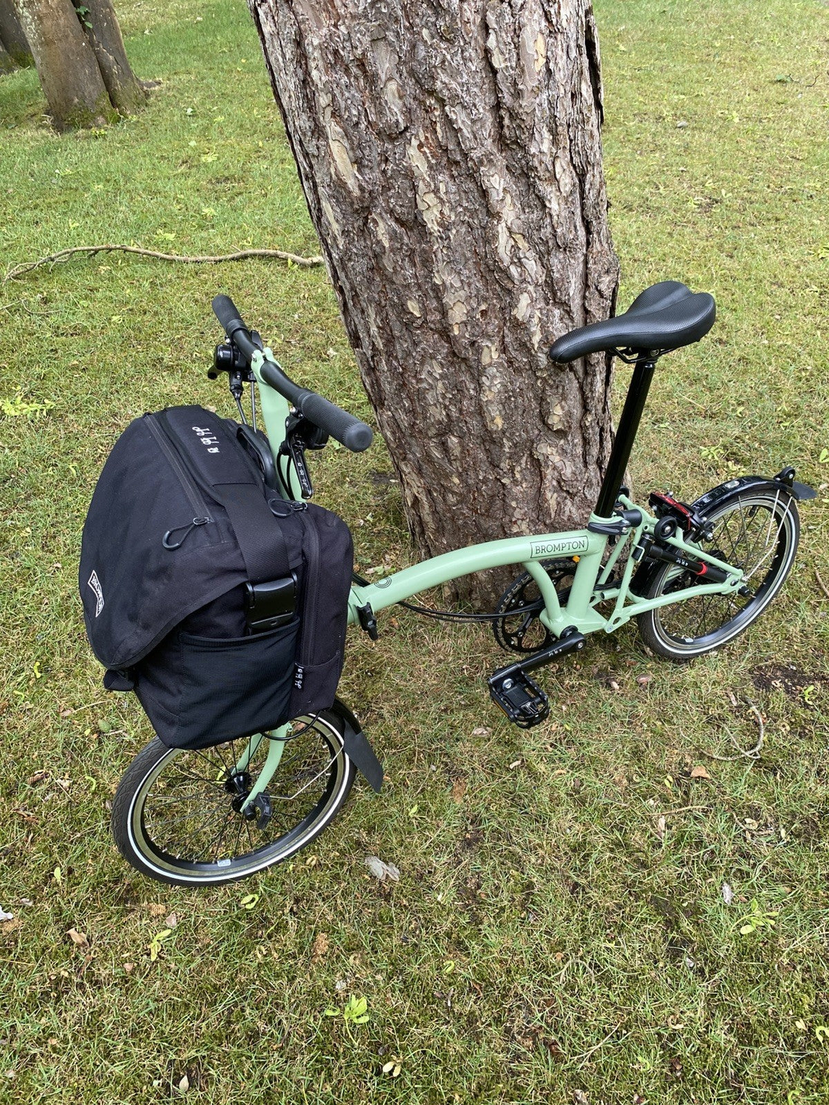Brompton C-Line 6-Speed Folding Bike – Matcha Green – Excel-t Cond (Discont-ed)