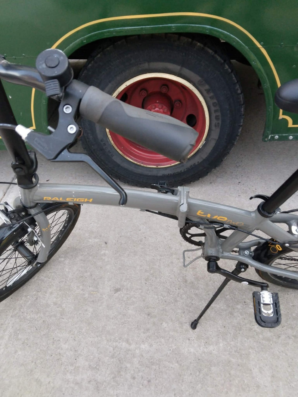 Raleigh Evo Two Foldable Bike