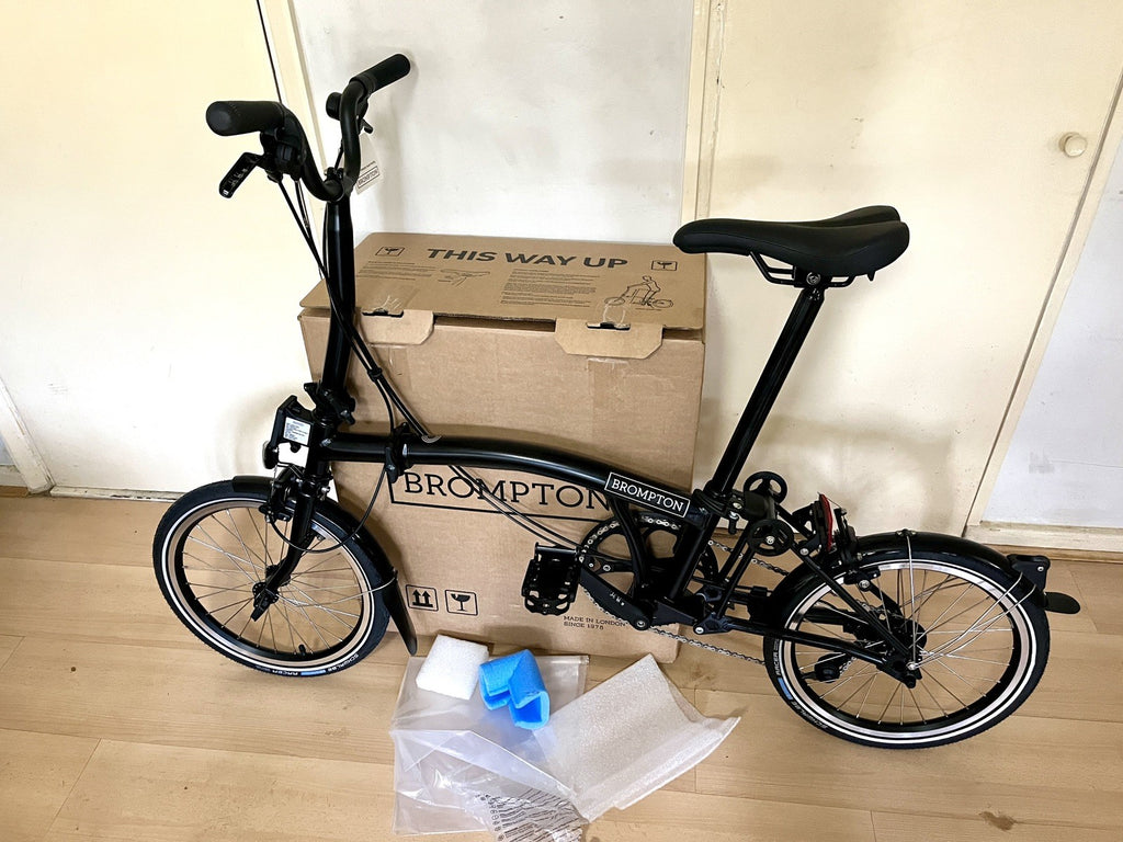 Brompton C Line, 2026 4 Speed Black, Black Ed, Mid bar NEW