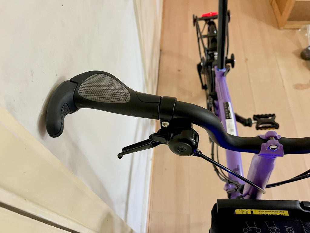 Brompton M4L Electric P-Line 4-Speed Mid-Folding Bike Pop Lilac