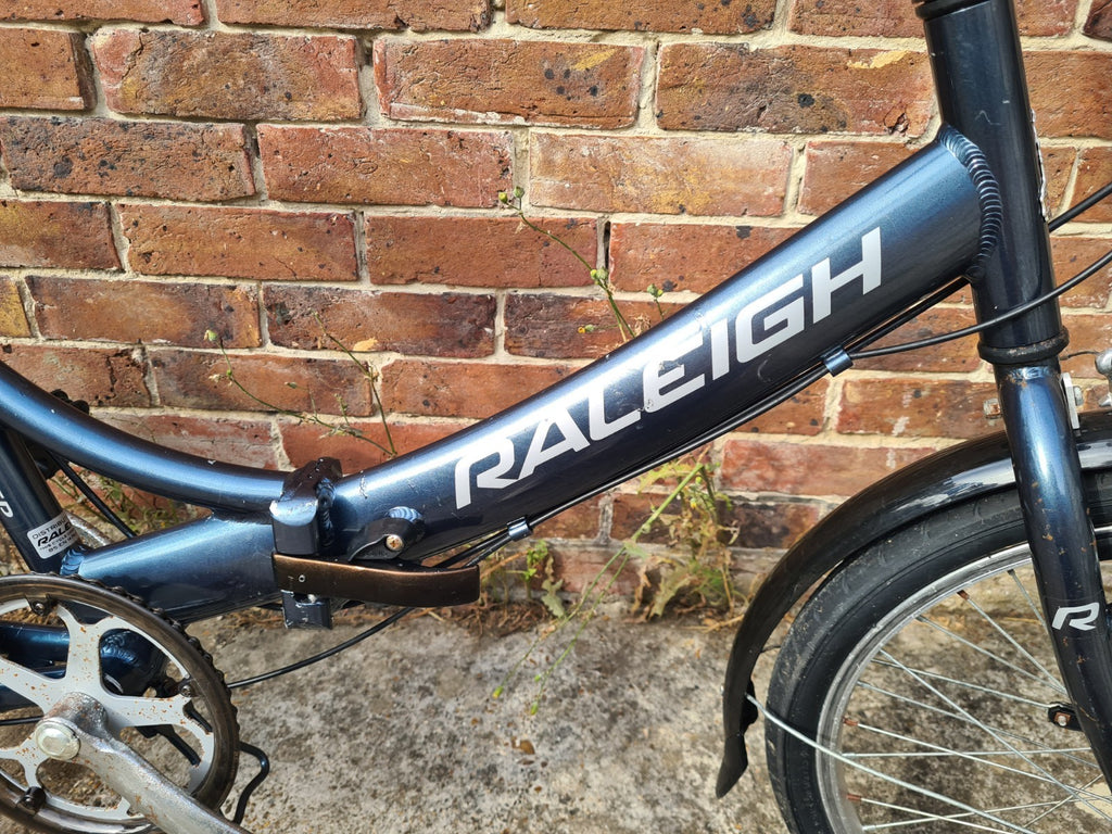 Raleigh EVO 7 SP Folding Bike Grey Bicycle 20" Wheels