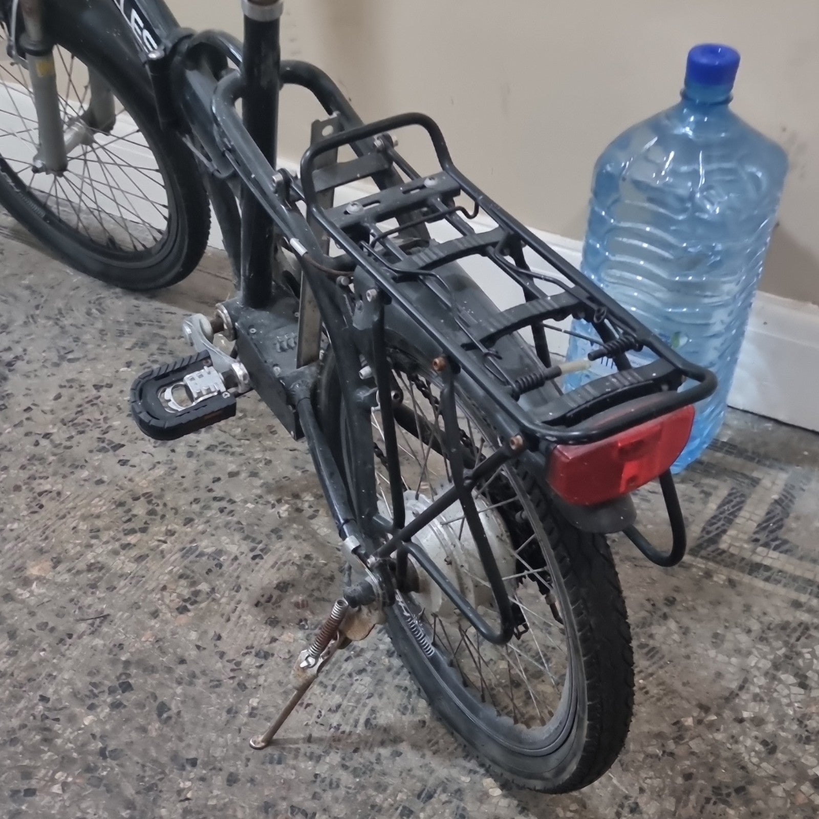 BYOCYCLES 20in Folding Bike Black/Silver Rear Rack Flat Bar Front Light