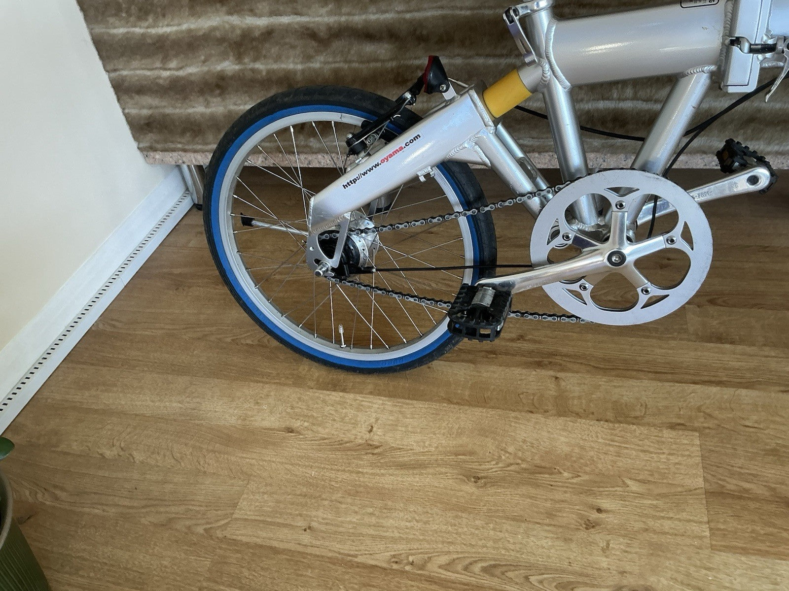 Oyama Breezer 20 Inch Folding Bike.