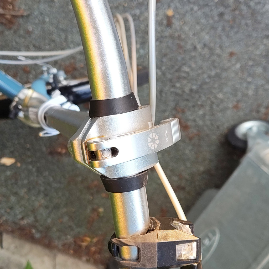 Dahon Speed D7 20in Folding Bike 7-Speed Derailleur, Rear Rack & Mudguards
