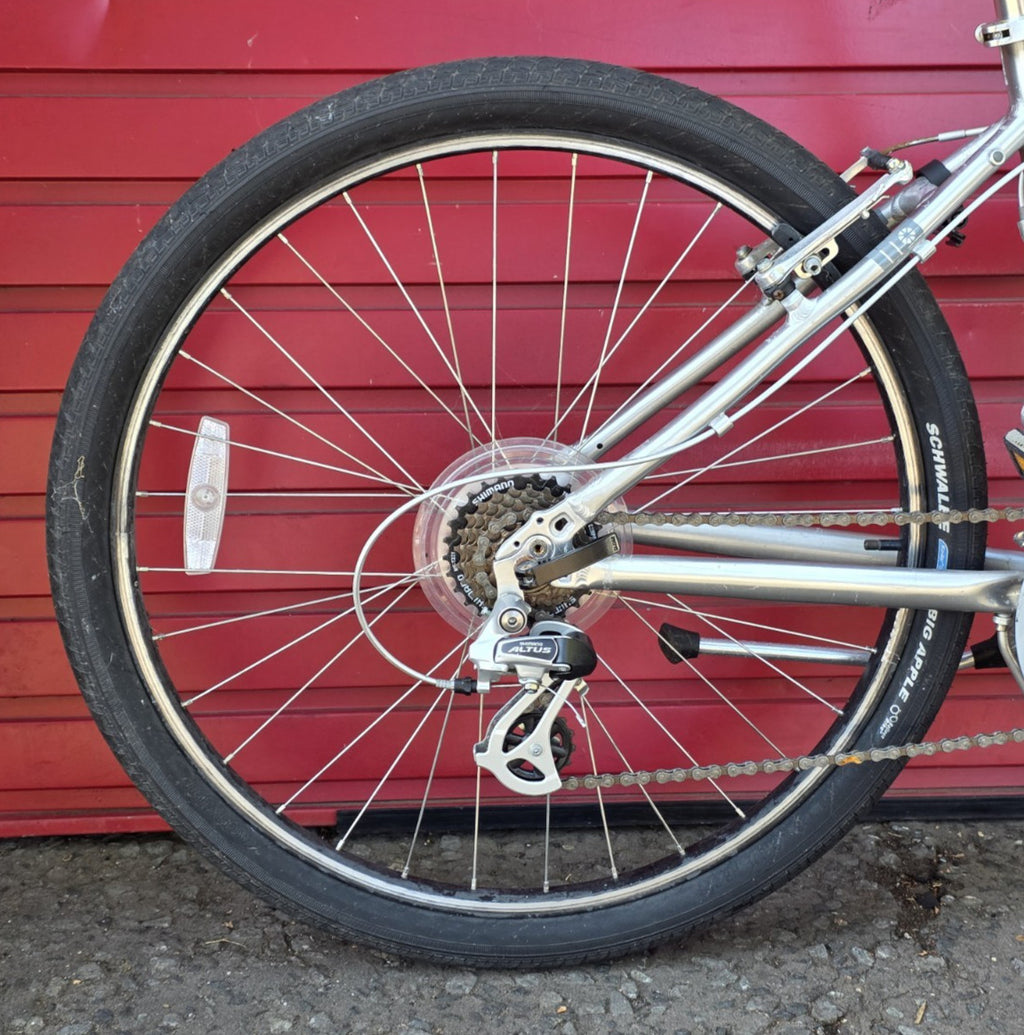 DAHON EXPRESSO FOLD UP FOLDING BIKE (42cm FRAME SIZE w/ 26" WHEELS) VG CONDITION