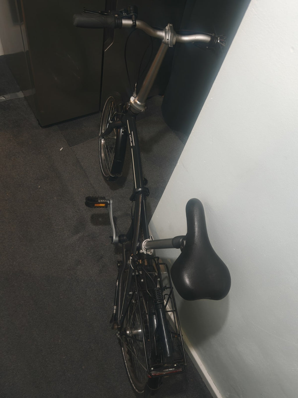 BTWIN Orus 20in Folding Bike Black Rear Rack Mudguards Reflectors V-Brake