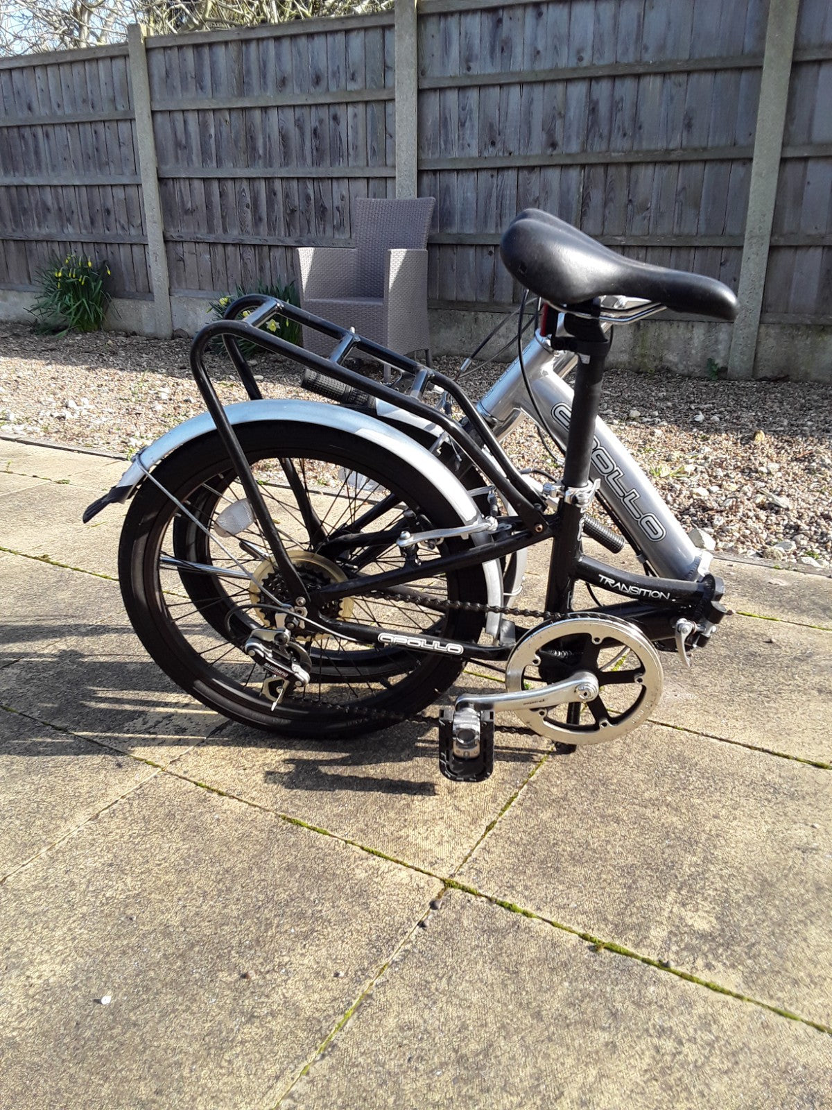 Apollo Folding Bike 20"  Aluminium Frame Speed Excellent condition