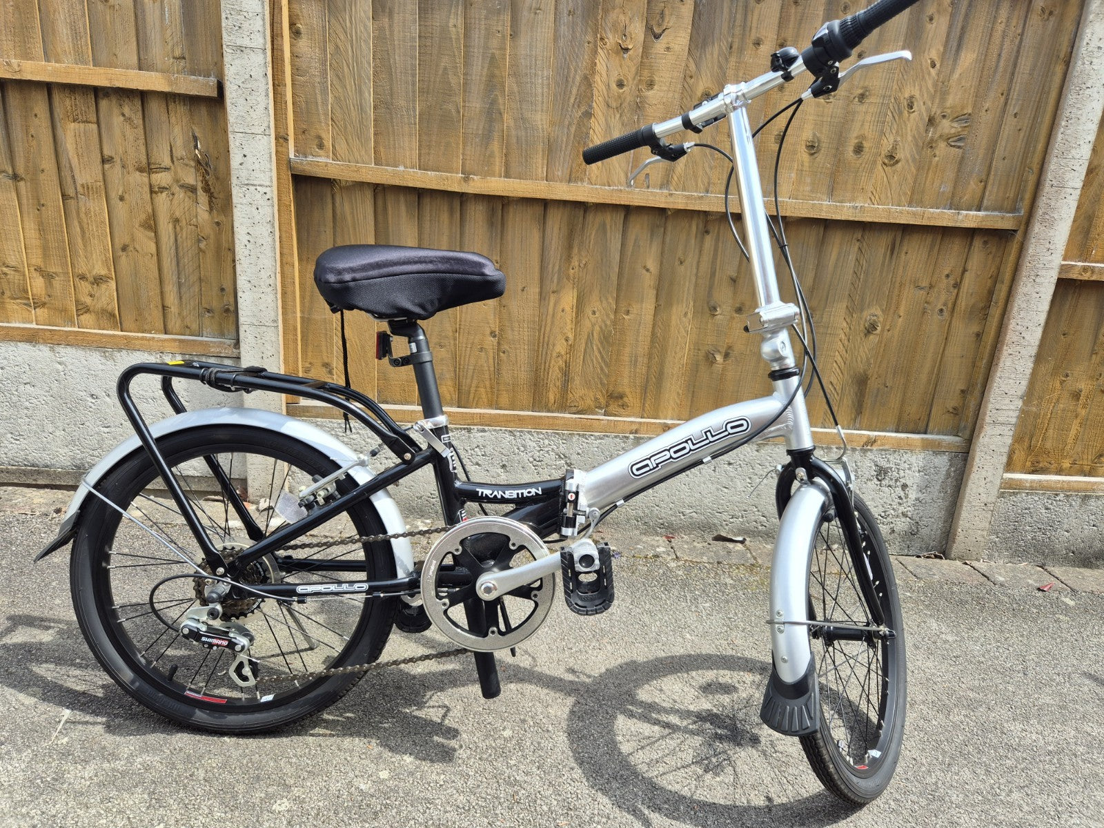 Apollo Aluminium 20in Folding Bike Silver/Black Mudguards Rear Rack V-Brakes