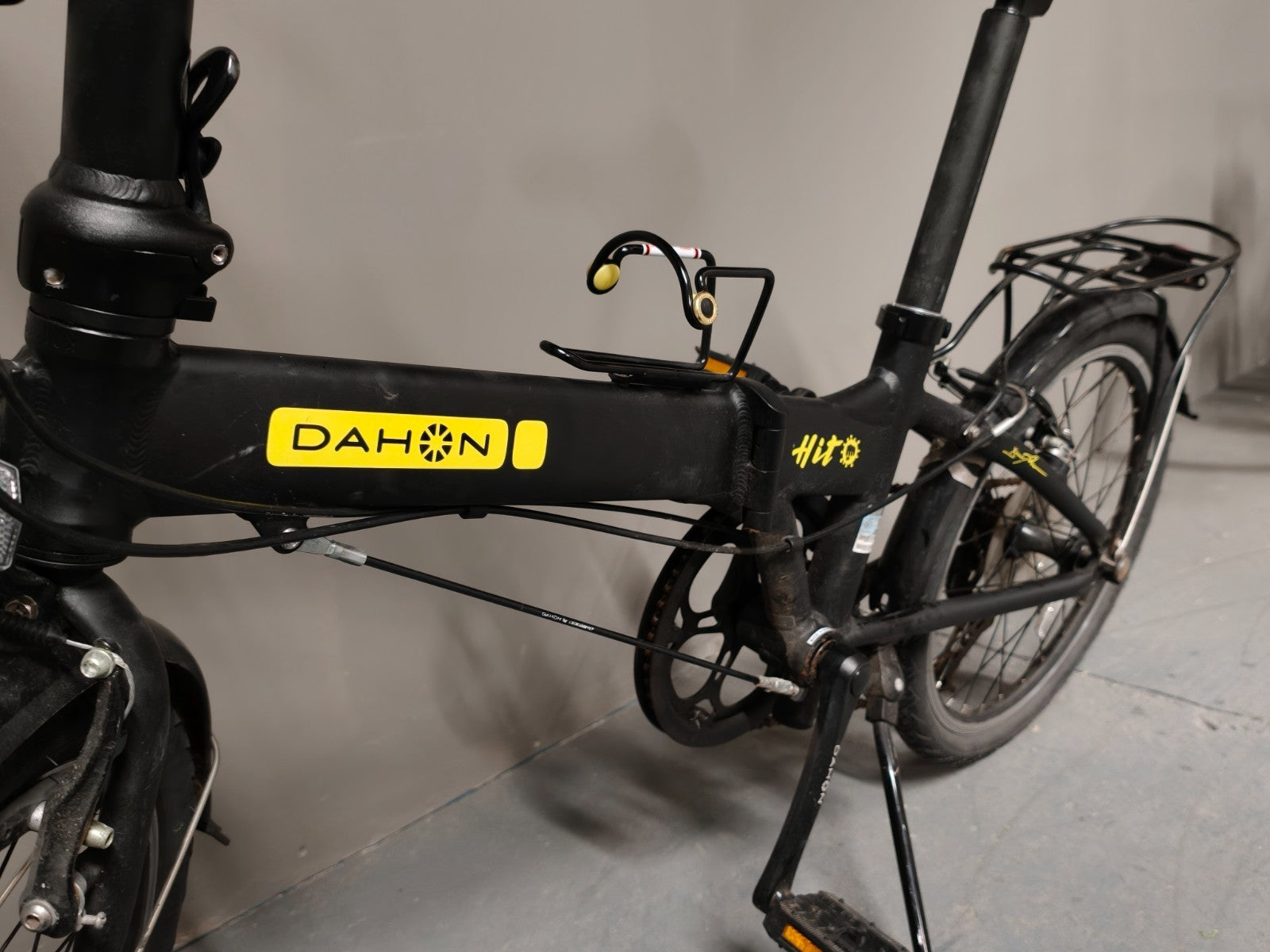 Dahon Hit 20" Wheels 11.6 kg Compact Unisex Matt Black Folding Bike