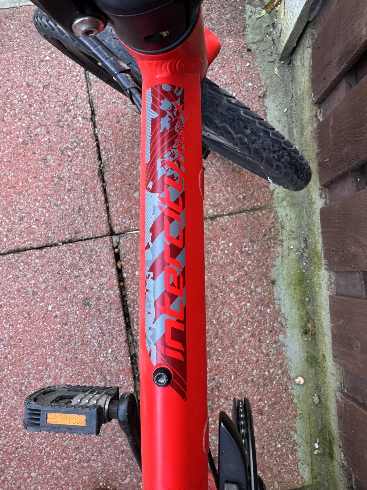 Carrera Intercity Disc 8-Speed Folding Bike
