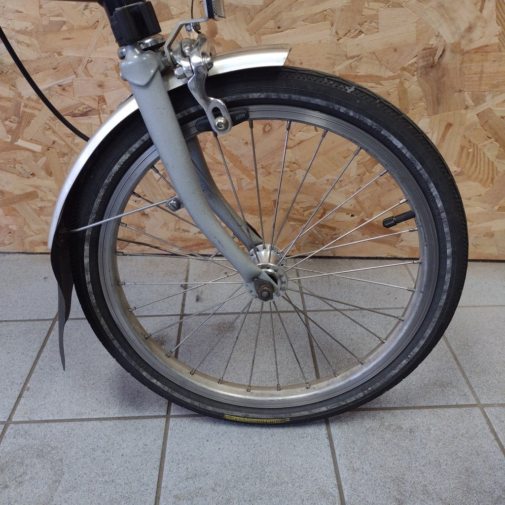 Brompton M6L 2007 Folding Bike Black Serviced Ready To Ride Six-Speed Hub Gear