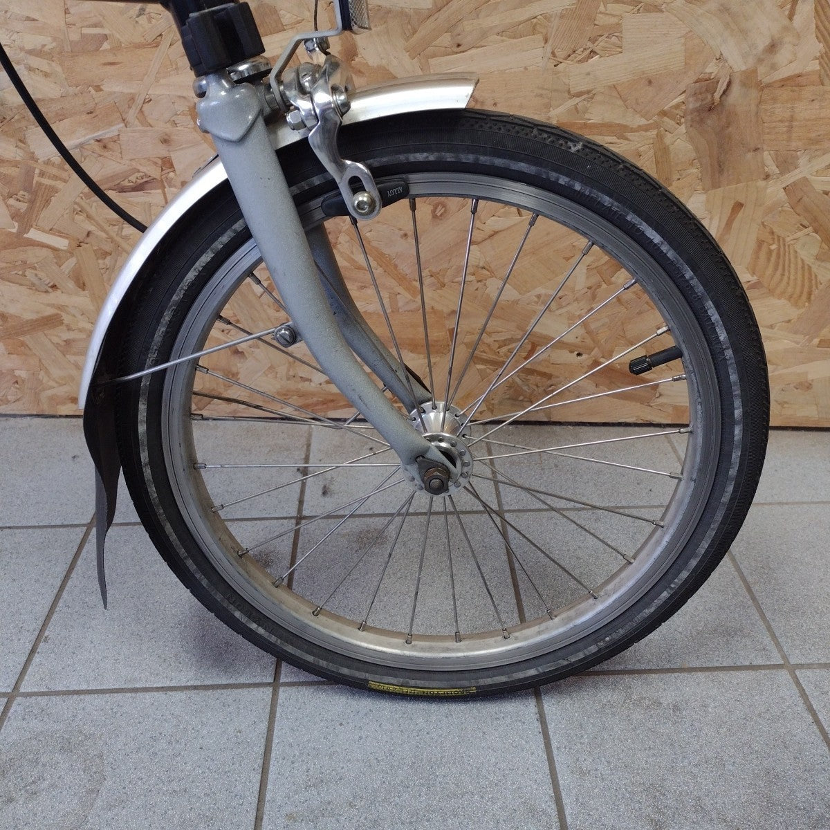 Brompton M6L 2007 Folding Bike Black Serviced Ready To Ride Six-Speed Hub Gear