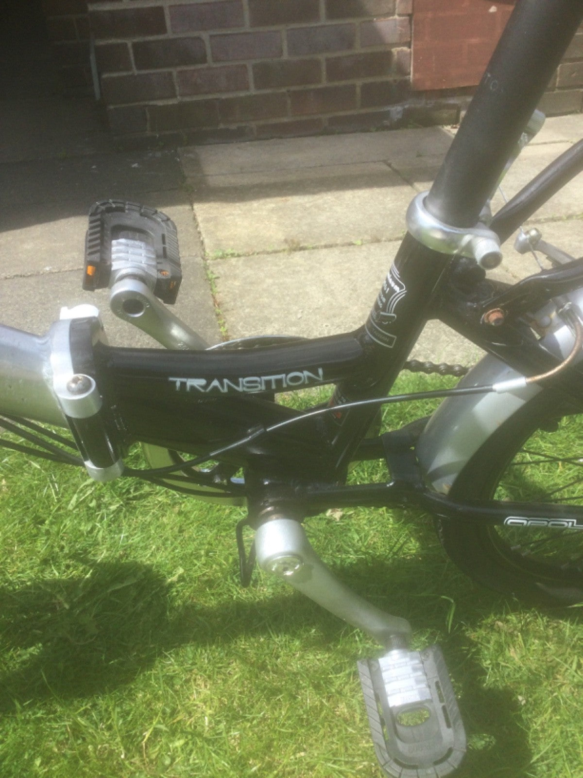 Apollo  transition folding bike 6 revoshift gears 20inch wheels adults unisex