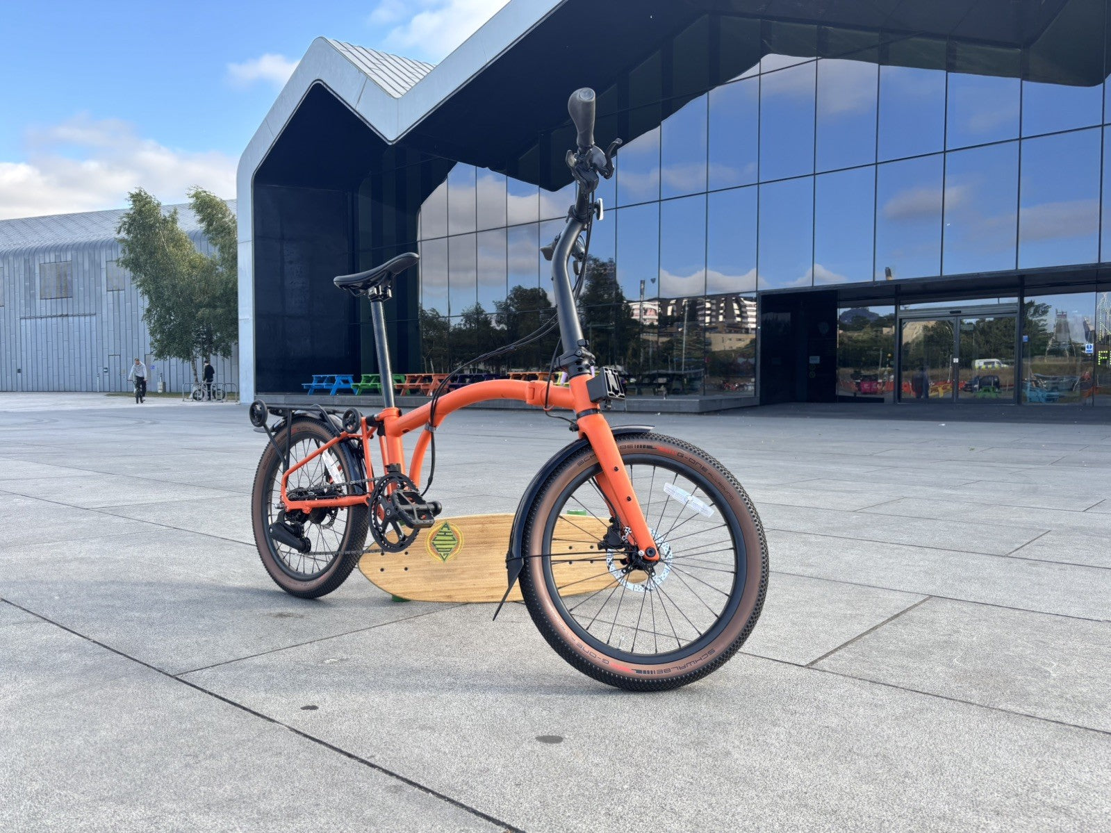 Brompton G Line 8-Speed Orange w/ mudguards and rack