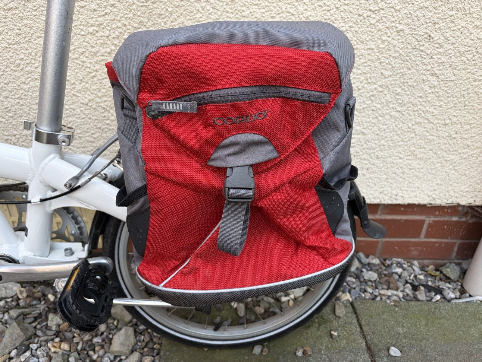 Bickerton Junction 1607 Foldable Bike White 20 Inch Wheels Great Condition